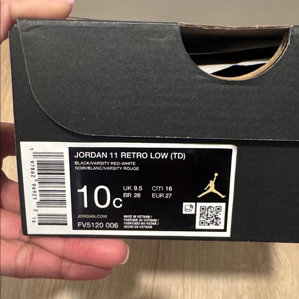 Jordan Kids Black and Red Low-Top Sneaker - Picture 4 of 4